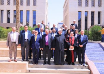 رئيس الإنجيلية يهنئ وزير الأوقاف بقرب حلول عيد الفطر