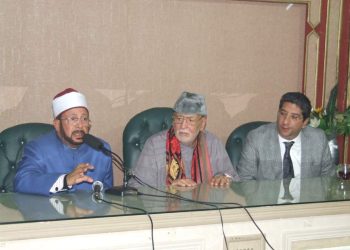 على مائدة “الأسرة المصرية” بـ”المشيخة العزمية”: الحب أساس الدين.. وركيزة بناء الوطن