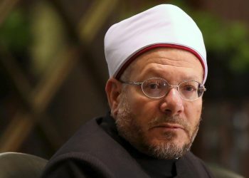 مفتي الجمهورية يعزي الكنيسة المصرية في ضحايا الحادث الإجرامي بجنوب أفريقيا