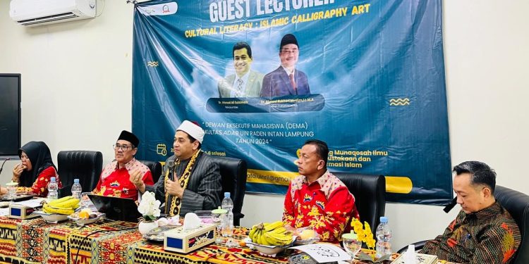 “مكانة اللغة العربية في حياة المسلمين”.. في ندوة لعالم أزهري بإندونيسيا