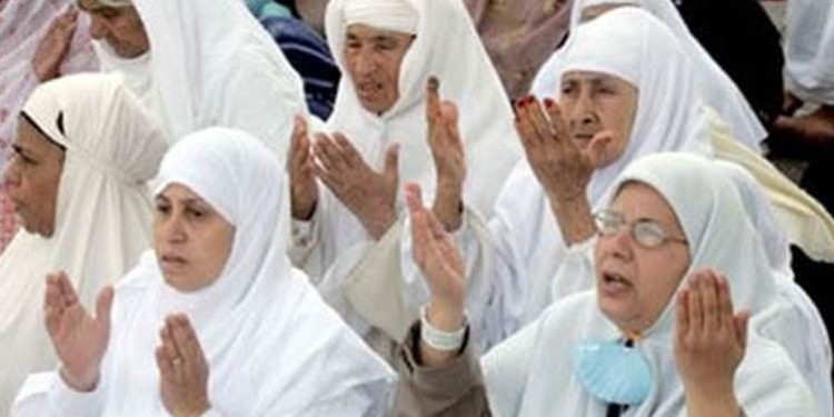 حجّ المرأة بمفردها.. جدل فقهي مستمر!