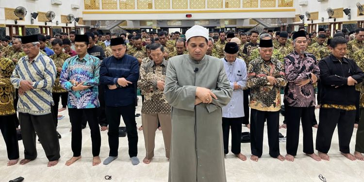 من إندونيسيا.. الدكتور محمد مختار جمعة