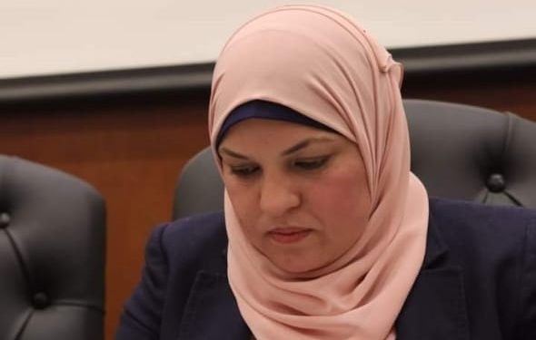 أسباب هجرة شبابنا للخارج