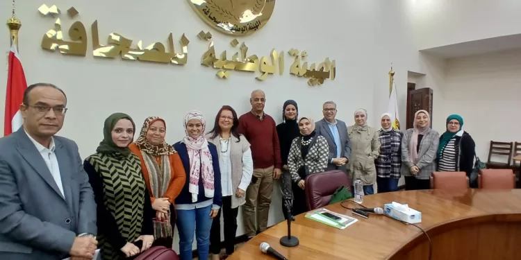 السفيرة إيناس النقيب: “الإتيكيت” سمة المجتمع المتحضر.. والتوجيهات النبوية رسختها