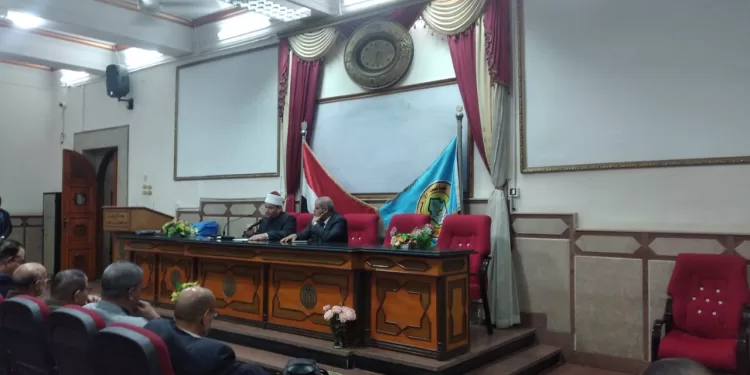 القرآن الكريم.. أكبر تشريف لـ”لغتنا الجميلة”