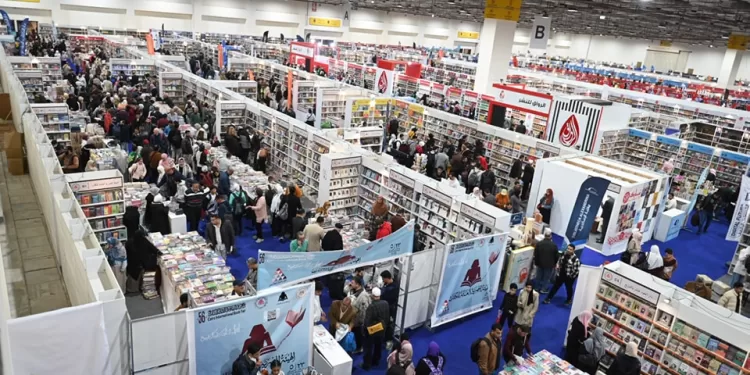 توقيع سلسلة “علمتنى” لسور البقرة ويوسف والكهف بمعرض الكتاب الجمعة