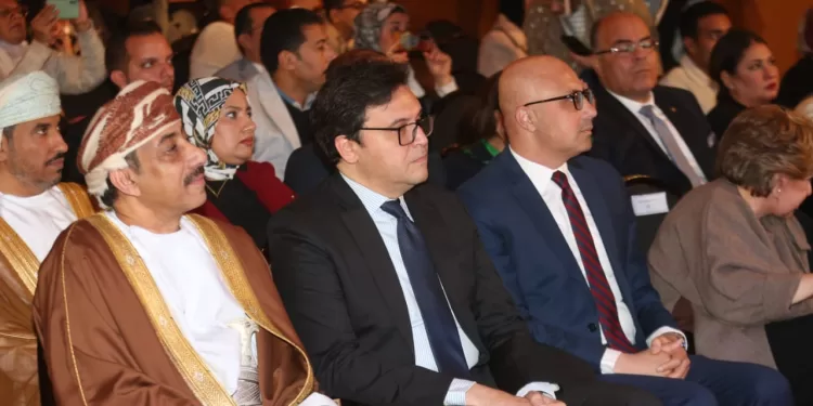 المؤسسة الدينية.. تضيء بـ”العلم والمعرفة”.. وشعار “اقرأ.. في البدء كان الكلمة”