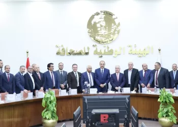 وزير قطاع الأعمال العام يستعرض إستراتيجية تطوير الشركات وتحسين نتائج الأعمال