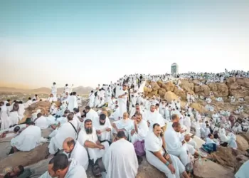 أهلاً وسهلاً بحجاج بيت الله الحرام في هذا البلد الأمين