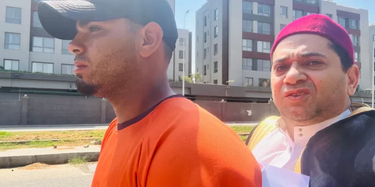 على ظهر موتوسيكل… خطيب جمعة يلحق بالمنبر ويحوّل الموقف إلى درس عملي في اليقين