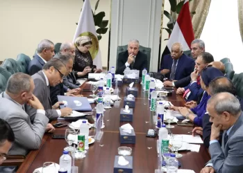 “الوطنية للصحافة” تناقش المشاكل المالية والإدارية والطباعية بالمؤسسات القومية