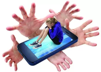 التنمر الإلكتروني