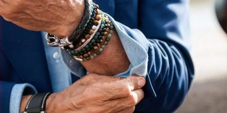 أساور وحظَّاظات "الرجال"