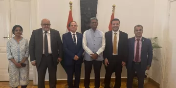 سفير الهند بالقاهرة يبحث التعاون مع الأمين العام لرابطة الجامعات الإسلامية