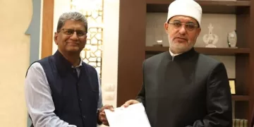 سفير الهند يوجه دعوة رسمية لمفتي الجمهورية لزيارة بلاده