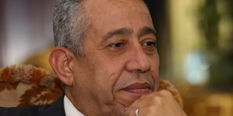 بناء المدارس والمستشفيات أولى من زيادة عدد المساجد