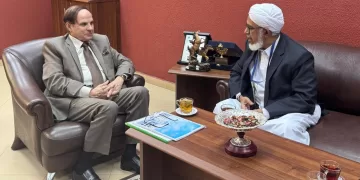 الأمين العام لرابطة الجامعات الإسلامية يستقبل وفدا من جامعة دار الهدى في الهند