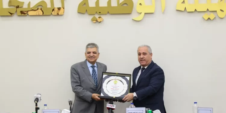 الفريق أسامة ربيع في ندوة موسّعة بـ”الوطنية للصحافة”