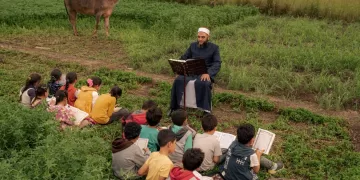 رحلة القرآن وصناعة الحفظة.. على “الحصيرة والخُضرة”