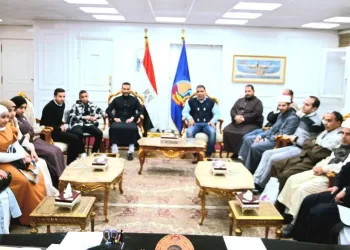 “البحاروة” يرفعون راية القرآن عاليا