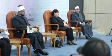 “إمام الإنسانية”.. قراءة فكرية وإنسانية لسيرة “الطيّب”