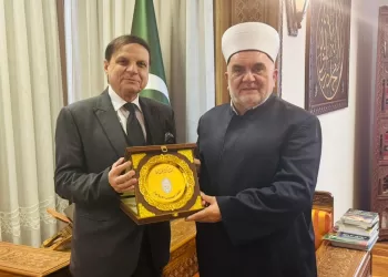 بروتوكول تعاون رابطة الجامعات الإسلامية وكلية الدراسات بـ”صربيا”