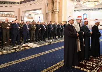 الرئيس يصلى عيد الفطر فى المشير طنطاوى