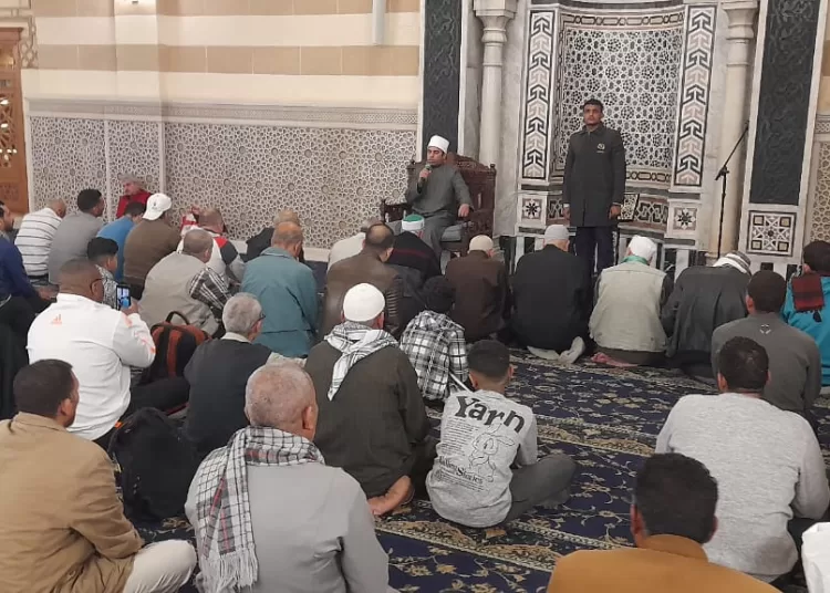 د. أحمد عصام ودرس العصر بالمسجد الزينبى