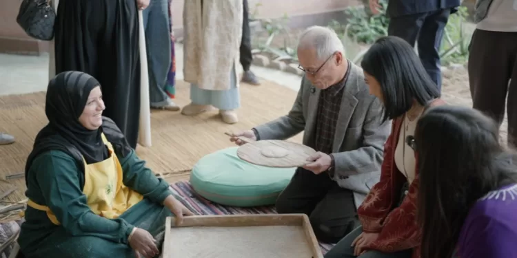 سفير اليابان يتناول الإفطار الرمضانى المصري