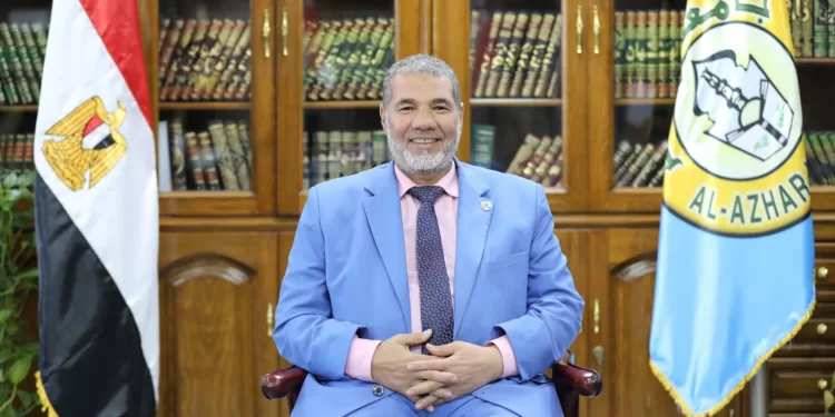 د. رمضان حسان عميد دراسا اسلامية وعربية