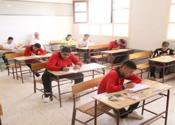التهيئة النفسية والدعم الأُسري.. مفتاحَا التفوّق والنجاح