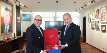 السفير المصري بالرباط يزور وكالة المغرب العربي للأنباء 