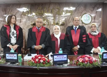 في الثالثة والثمانين باحثة تحصد الدكتوراه بمرتبة الشرف الأولى