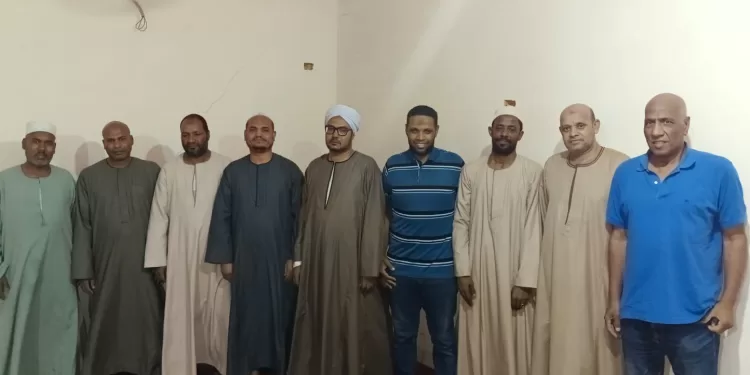 مسئولو ومنظمو دورة التدريب على غسل الموتى